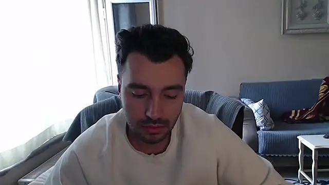 handsomeee04 online show from 8, 11, 2025