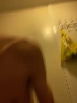 Snapshot of ekskekejejej chatting on 4, 2, 2025 ekskekejejej online show from 4, 2, 2025