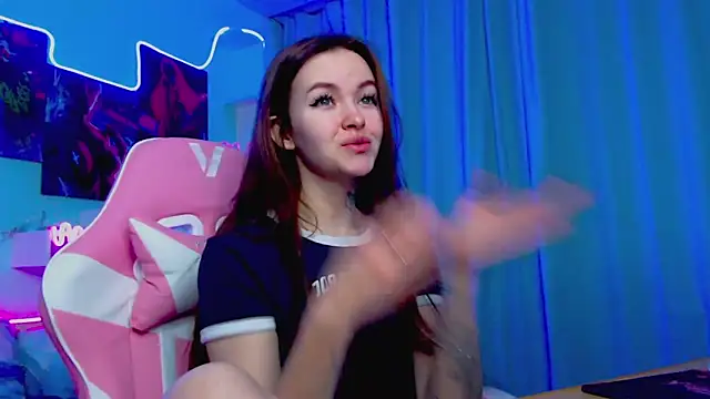 Snapshot of Naughty_Mable chatting on 3, 1, 2025 Naughty Mable online show from 3, 1, 2025