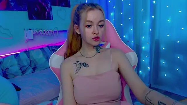 Snapshot of Naughty_Mable chatting on 28, 2, 2025 Naughty Mable online show from 28, 2, 2025