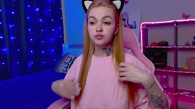 Snapshot of Naughty_Mable chatting on 23, 3, 2025 Naughty Mable online show from 23, 3, 2025