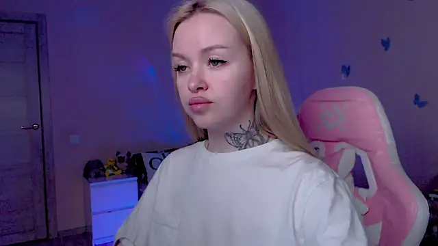 Snapshot of Naughty_Mable chatting on 28, 4, 2026 Naughty Mable online show from 28, 4, 2026