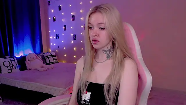 Snapshot of Naughty_Mable chatting on 26, 5, 2026 Naughty Mable online show from 26, 5, 2026