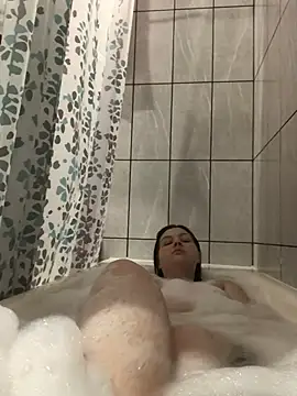 Snapshot of Charlotte_Ros chatting on 2, 1, 2025 Charlotte Ros online show from 2, 1, 2025