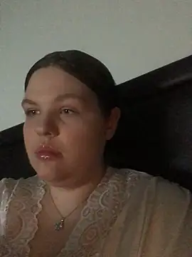 Snapshot of Charlotte_Ros chatting on 3, 2, 2025 Charlotte Ros online show from 3, 2, 2025