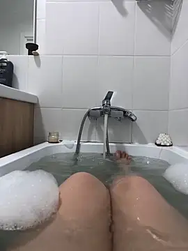 Snapshot of Charlotte_Ros chatting on 20, 2, 2025 Charlotte Ros online show from 20, 2, 2025