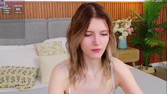 NellieLoyns online show from 8, 6, 2026