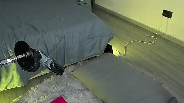 LolaAngellx online show from 21, 4, 2026