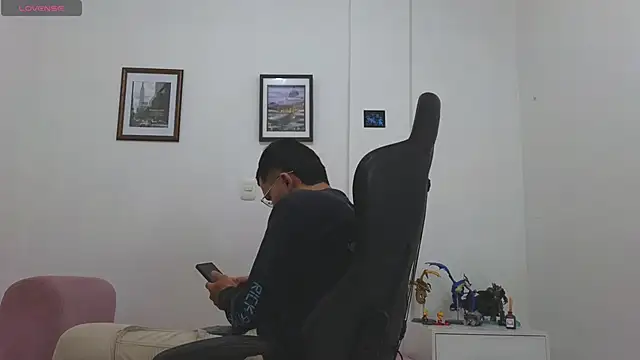 Massimoo 07 online show from 7, 11, 2025