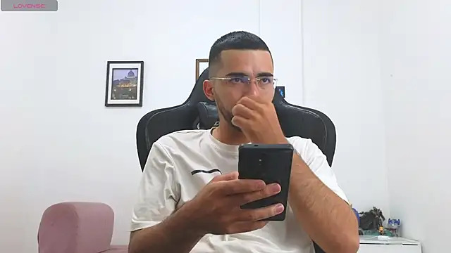 Massimoo 07 online show from 7, 1, 2026