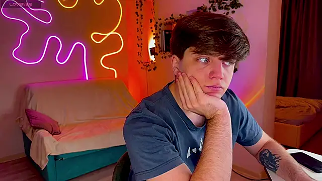 RobertAndLinela online show from 14, 9, 2025