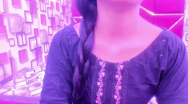 Snapshot of Somiya87 chatting on 12, 3, 2025 Somiya87 online show from 12, 3, 2025