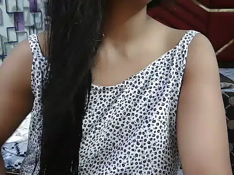 Snapshot of Somiya87 chatting on 26, 9, 2025 Somiya87 online show from 26, 9, 2025