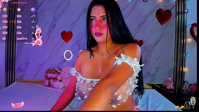 Snapshot of Lana_Parker_01 chatting on 16, 6, 2026 Lana Parker 01 online show from 16, 6, 2026