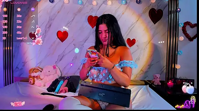 Snapshot of Lana_Parker_01 chatting on 13, 7, 2026 Lana Parker 01 online show from 13, 7, 2026