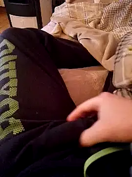 Snapshot of MaxiFabry chatting on 13, 2, 2025 MaxiFabry online show from 13, 2, 2025