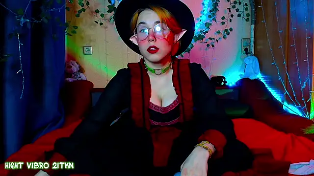 Snapshot of TrickyKitsune chatting on 16, 2, 2025 TrickyKitsune online show from 16, 2, 2025