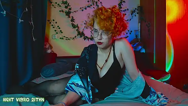 Snapshot of TrickyKitsune chatting on 6, 3, 2025 TrickyKitsune online show from 6, 3, 2025