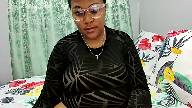 Snapshot of Teassa90 chatting on 25, 9, 2025 Teassa90 online show from 25, 9, 2025