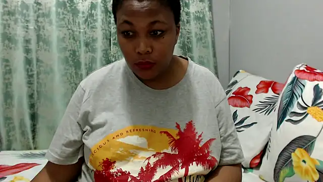 Snapshot of Teassa90 chatting on 28, 9, 2025 Teassa90 online show from 28, 9, 2025