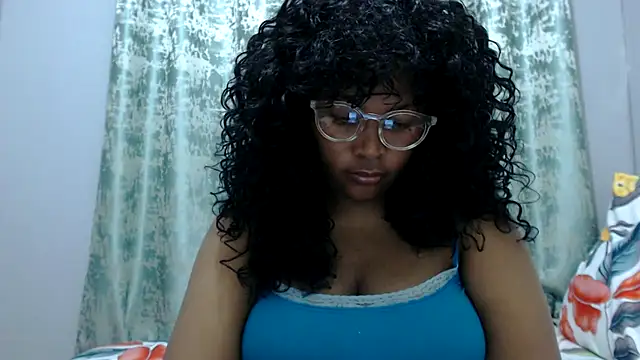 Snapshot of Teassa90 chatting on 15, 10, 2025 Teassa90 online show from 15, 10, 2025