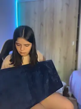 pretty angela1 online show from 16, 4, 2026