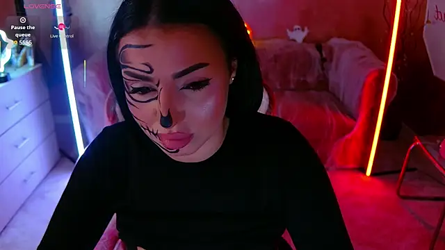 evanew  online show from 31, 10, 2025