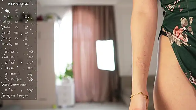 mysticsirenn online show from 14, 10, 2025