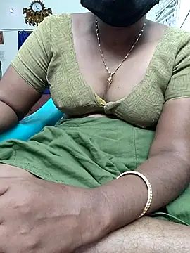 Snapshot of Tamil_roja69 chatting on 13, 9, 2025 Tamil roja69 online show from 13, 9, 2025