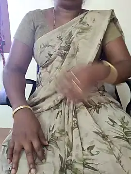 Snapshot of Tamil_roja69 chatting on 3, 10, 2025 Tamil roja69 online show from 3, 10, 2025