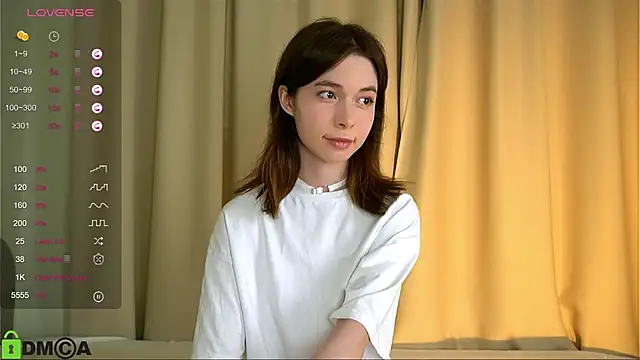 Snapshot of LittleOriana chatting on 23, 2, 2025 LittleOriana online show from 23, 2, 2025