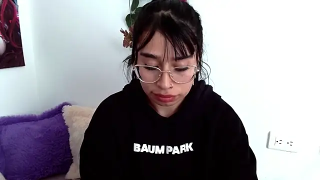 Snapshot of DearAbbiee chatting on 5, 2, 2025 DearAbbiee online show from 5, 2, 2025