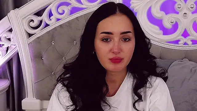 Snapshot of KimKhallifa chatting on 14, 1, 2025 KimKhallifa online show from 14, 1, 2025
