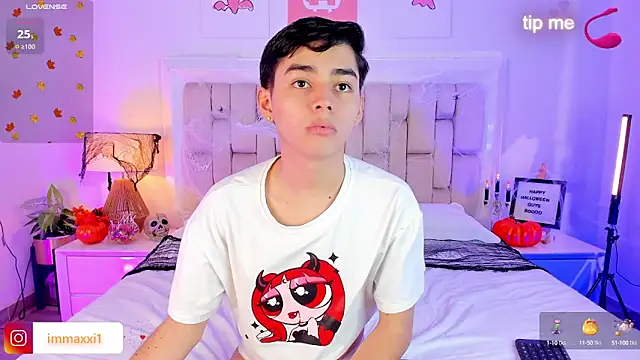 Maxi little online show from 10, 10, 2025