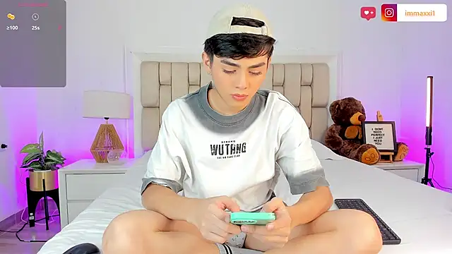 Maxi little online show from 22, 11, 2025