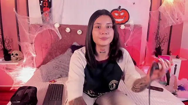 Nathalia Stone online show from 4, 10, 2025