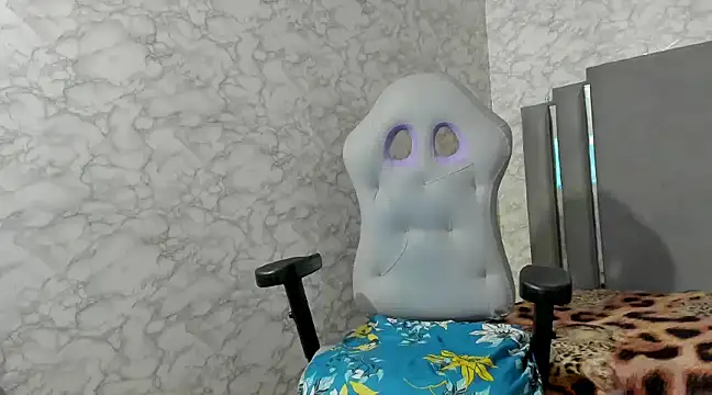 Lorena watson online show from 1, 3, 2025