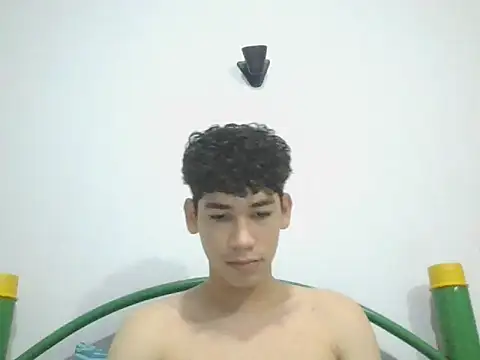 leo teen online show from 20, 1, 2025