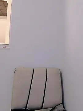 Snapshot of Brendabluee chatting on 1, 1, 2025 Brendabluee online show from 1, 1, 2025