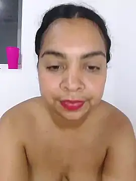 Snapshot of Brendabluee chatting on 6, 1, 2025 Brendabluee online show from 6, 1, 2025