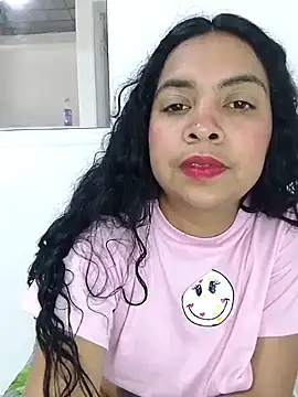 Snapshot of Brendabluee chatting on 8, 1, 2025 Brendabluee online show from 8, 1, 2025