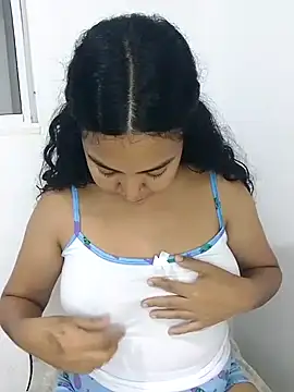 Snapshot of Brendabluee chatting on 2, 2, 2025 Brendabluee online show from 2, 2, 2025