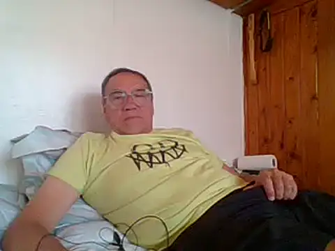 Snapshot of santiagon2015 chatting on 17, 1, 2025 santiagon2015 online show from 17, 1, 2025