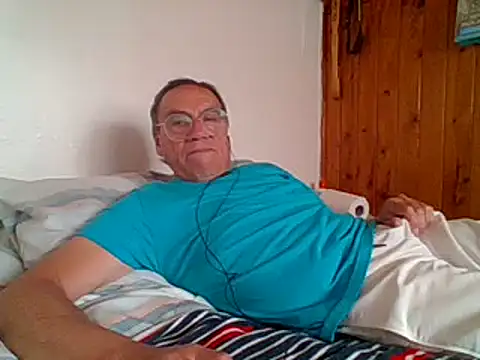 Snapshot of santiagon2015 chatting on 10, 2, 2025 santiagon2015 online show from 10, 2, 2025