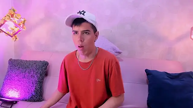 Angel Khouri online show from 6, 3, 2025