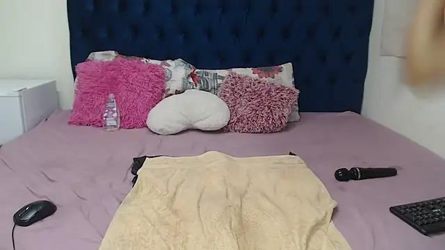 Snapshot of naughtiest_baddy chatting on 13, 3, 2025 naughtiest baddy online show from 13, 3, 2025