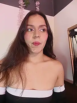 Danni shy online show from 27, 5, 2026