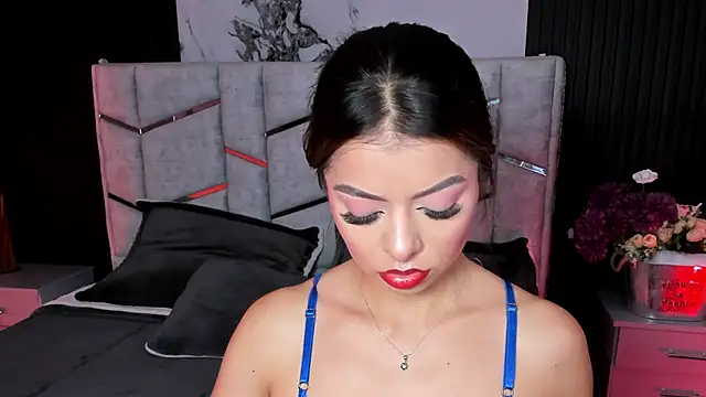 daniiphoeniixx online show from 22, 12, 2025