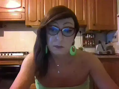 Snapshot of Tiabet chatting on 4, 2, 2026 Tiabet online show from 4, 2, 2026