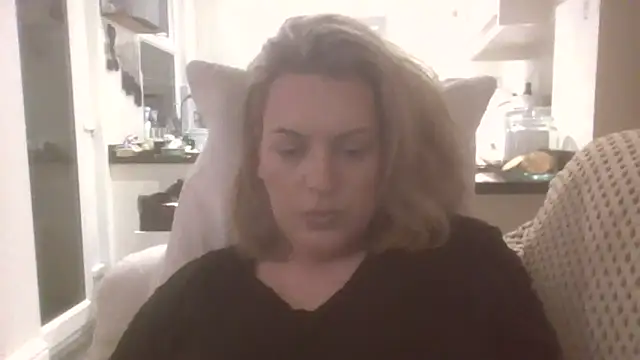 Gigi-Honey online show from 18, 12, 2025